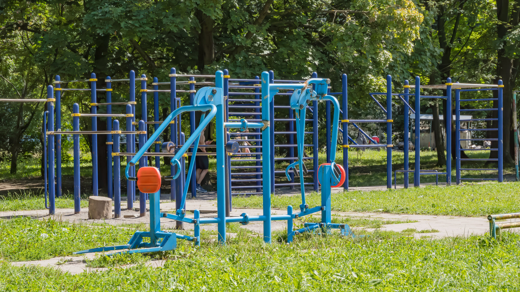 Outdoor fitness environment